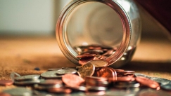 Κληρονόμησε 100.000 λίρες από συγγενή που δεν ήξερε καν ότι υπήρχε εξαιτίας του πατέρα της