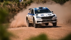 Πρώτοι Έλληνες του ΕΚΟ Ράλλυ Ακρόπολις οι Πλάγος - Κουζιώνης με τα χρώματα της Αστυνομίας