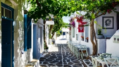 Τα 10 πιο δημοφιλή ελληνικά νησιά: Ποιο σημείωσε τη μεγαλύτερη αύξηση στις αναζητήσεις