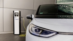 Ποια ηλεκτρικά αγοράζουν οι Έλληνες; Τα πιο φθηνά ή αυτά με την μεγαλύτερη αυτονομία;