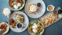 Πού βγαίνουμε για απολαυστικό brunch και καλό καφέ στην καλοκαιρινή Αθήνα;