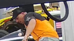 Η βρετανική αστυνομία αναζητά αυτόν τον άνδρα για κλοπή τιμονιού από μονοθέσιο της F1