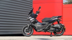 Αprilia SR GT: Adventure scooter σε «δροσιστική» τιμή