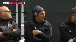 Ο Λουτσέσκου με σκούφο στις 16 Ιουλίου με 16°C στο φιλικό του ΠΑΟΚ με τον Άγιαξ