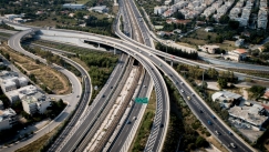 Πόσα οχήματα μπαίνουν στην Αττική Οδό ημερησίως: Μεγάλη αύξηση το 2025