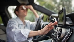 Καύσωνας στο αυτοκίνητο; Αυτό είναι το viral κόλπο που θα το δροσίζει αμέσως χωρίς να ανοίξεις το air condition