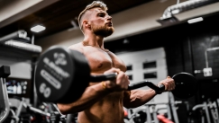 Τρώνε οι bodybuilders junk food; Η αλήθεια πίσω από τα «cheat meals»