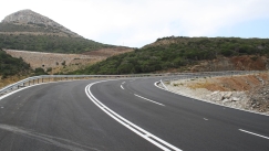 Νότια Εύβοια: Επιτέλους στην κυκλοφορία ο δρόμος που παρακάμπτει Στύρα και Κάψαλα (vid)