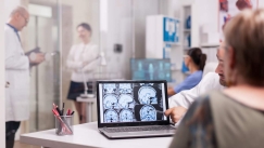 Επιστήμονες ανακάλυψαν πρωτεΐνη που θα μπορούσε να αντιστρέψει τη γήρανση στον εγκέφαλο