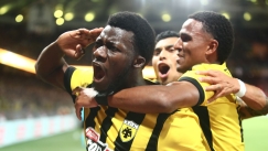 Ο Κοϊτά κάνει το 1-0 στο ΑΕΚ-Αντερλεχτ