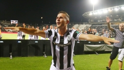 Με Λόβρεν στα στόπερ, Πέλκα στο «δέκα» και Γιακουμάκη στην κορυφή ο ΠΑΟΚ 