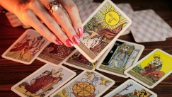 Στο στόχαστρο μάντισσα στην Ταϊλάνδη: Αντιμέτωπη με κατηγορίες μετά από ψευδή προφητεία