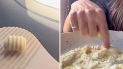  Επιβάτιδα έδειξε πώς φτιάχνει ζυμαρικά κατά την διάρκεια πτήσης και έγινε viral (vid)