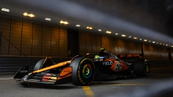 Η μάχη για τον τίτλο του «βασιλιά των δρόμων» συνεχίζεται στη Σιγκαπούρη