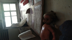 Αδιανόητο: Κρατούσαν την 6χρονη κόρη τους κλειδωμένη σε δωμάτιο για μια ολόκληρη ζωή