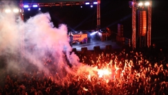 Απλά respect, σε Στίχοιμα, Anser (vid)