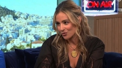 Η Νατάσσα Μποφίλιου απαντά στον Μάνο Βουλαρίνο για το σχόλιο με το μαγιό: «Έχουμε άλλες δουλειές να κάνουμε»