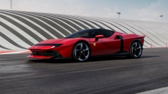Οι μνήμες που μάς ξυπνάει η νέα Ferrari Testarossa των 1050 ίππων και των 0-100 σε 2,3 δευτερόλεπτα