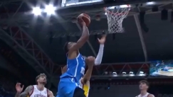 Ο Γιάννης Αντετοκούνμπο