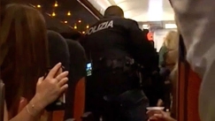 Πτήση προς Κέρκυρα: Επιβάτες αποθέωσαν τον πιλότο που κατέβασε ταραξία στο Μιλάνο!