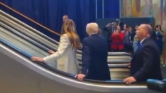 Σάλος με την κυλιόμενη σκάλα του ΟΗΕ: Σταμάτησε την ώρα που ανέβαινε ο Τραμπ και αναζητούν τον υπεύθυνο (vid)