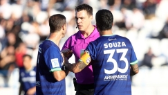 Ο Κατσικογιάννης με τους παίκτες της Κηφισιάς