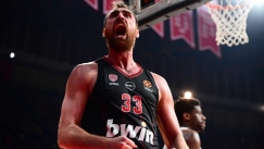 Μιλουτίνοφ