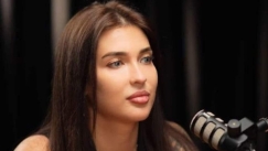 Ρωσίδα αισθητικός άλλαξε το χρώμα των ματιών της όσο ήταν έγκυος για να τα πάρει το παιδί της