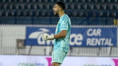 Ο γκολκίπερ της ΑΕΚ, Θωμάς Στρακόσα