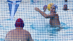 Ο Μπάμπης Τρούλος με τη Βουλιαγμένη