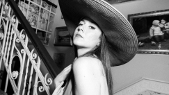 Η Χριστίνα Σαμαρά στο Gazzetta: «Κάθε φορά φλερτάρω με την ιδέα του τρολαρίσματος» (vids)