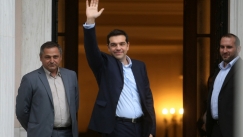 Βιβλίο Τσίπρα: Η πρώτη μέρα στο Μαξίμου, η απουσία Σαμαρά και οι 2 νεκροί πιλότοι