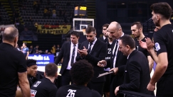 Ο Γιούρι Ζντοβτς και οι παίκτες του ΠΑΟΚ