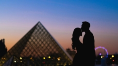 Φιλί στο μέτωπο: Η νέα θεωρία του TikTok αποκαλύπτει γιατί δεν είναι και τόσο αθώο (vid)