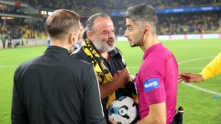 Ο Ηλιόπουλος με τον διαιτητή Παπαδόπουλο