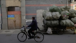 Η Κίνα «ξεμένει» από σκουπίδια και καταφεύγει σε εκσκαφές παλιών χωματερών!