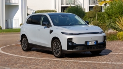 Οι διαφορές στις δύο εκδόσεις εξοπλισμού του ηλεκτρικού Leapmotor B10