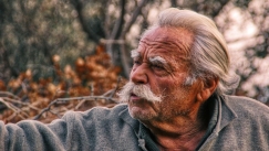 Οι Έλληνες ζουν περισσότερο αλλά όχι καλύτερα: Τι δείχνει η Έκθεση του ΟΟΣΑ