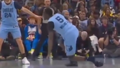 Του βγήκε το παπούτσι 