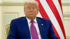 Ο Ντόναλντ Τραμπ δεν φοράει πιτζάμες όταν κοιμάται: Η αποκάλυψη της Μελάνια που δεν θα θέλαμε να γνωρίζουμε