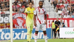 Αν «δεν θέλει η μπάλα» τον σέντερ φορ και τον γκολκίπερ…