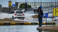 Μεγάλη καταιγίδα «χτυπά» ξανά τα Εμιράτα: Πλημμύρες σε Ντουμπάι και Άμπου Ντάμπι