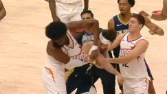 Αλβαράδο Μαρκ Γουίλιαμς Μπουνιές