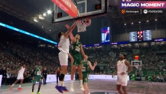 Το εντυπωσιακό poster dunk του Μάλκολμ στον Γιούρτσεβεν