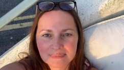 Έκλεψε έξι μπουκάλια κρασί στις διακοπές και κινδυνεύει με 50 χρόνια φυλακή