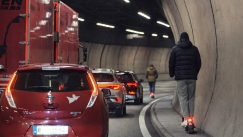 Έλληνες με πατίνια προκάλεσαν κυκλοφοριακό κομφούζιο στο Όσλο (vid)