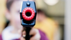 12χρονο «παιδί-εκτελεστής» στη Σουηδία: Πληρώθηκε για συμβόλαιο θανάτου αλλά σκότωσε λάθος άτομο (vid)