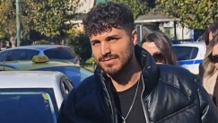 «Δεν θέλω χρήματα, θέλω δικαίωση»: Τι δήλωσε ο 22χρονος τραγουδιστής που καταγγέλλει τον Γιώργο Μαζωνάκη (vid)