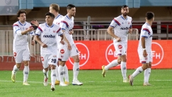 Οι παίκτες του Βόλου πανηγυρίζουν το γκολ με τον ΟΦΗ