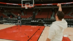 Ο Αργυρός έπαθε... Τζόρνταν: «'Εσταξε» τριποντάκι μέσα στο United Center (vid)